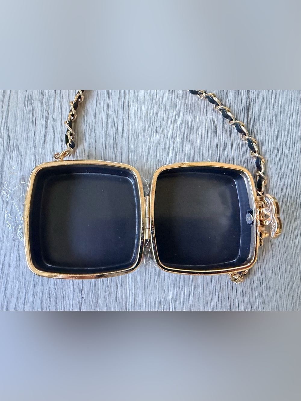 BRAND NEW Black Chanel Mini Beauty Box Coin Purse w Chain Link Strap (Removable) - Picture 10 of 11